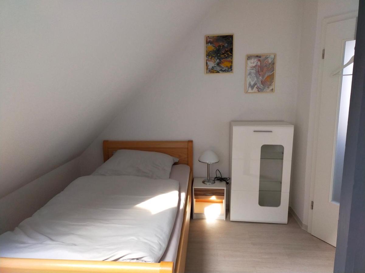 Exklusive Fewo Papenburg Mit Terrasse & Beheiztem Wintergarten Exteriör bild