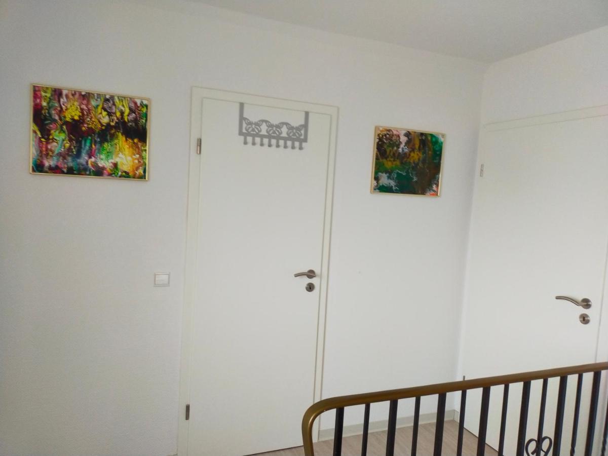 Exklusive Fewo Papenburg Mit Terrasse & Beheiztem Wintergarten Exteriör bild